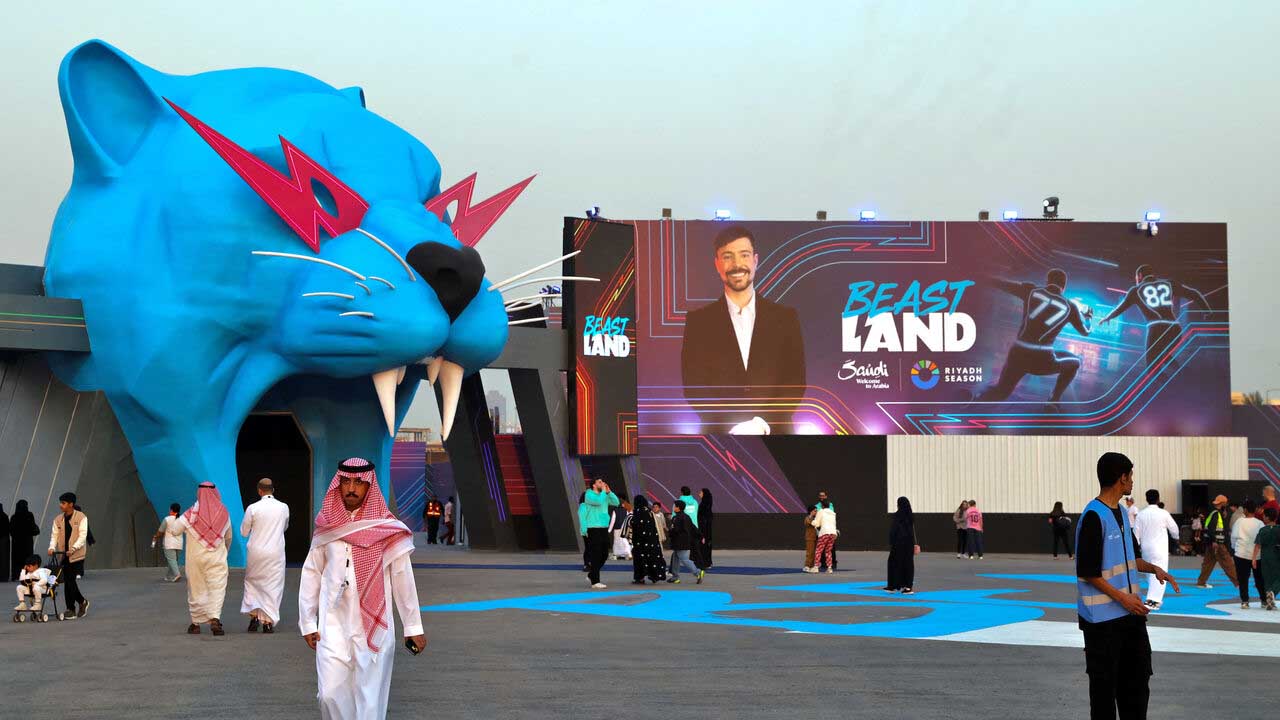 Inside MrBeast’s BEAST LAND: The World’s First YouTuber Theme Park