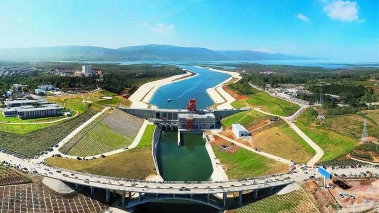 China’s $70 Billion Water Transfer Project and the Battle to Move Rivers